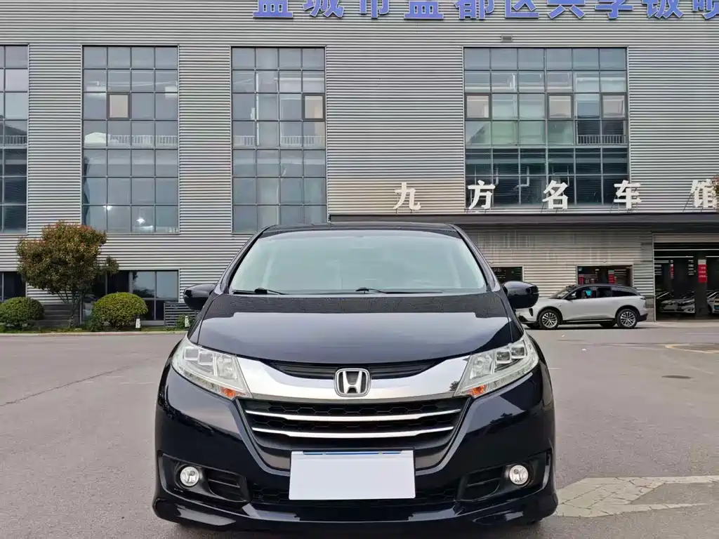 Honda Odyssey 2017 — фото 2