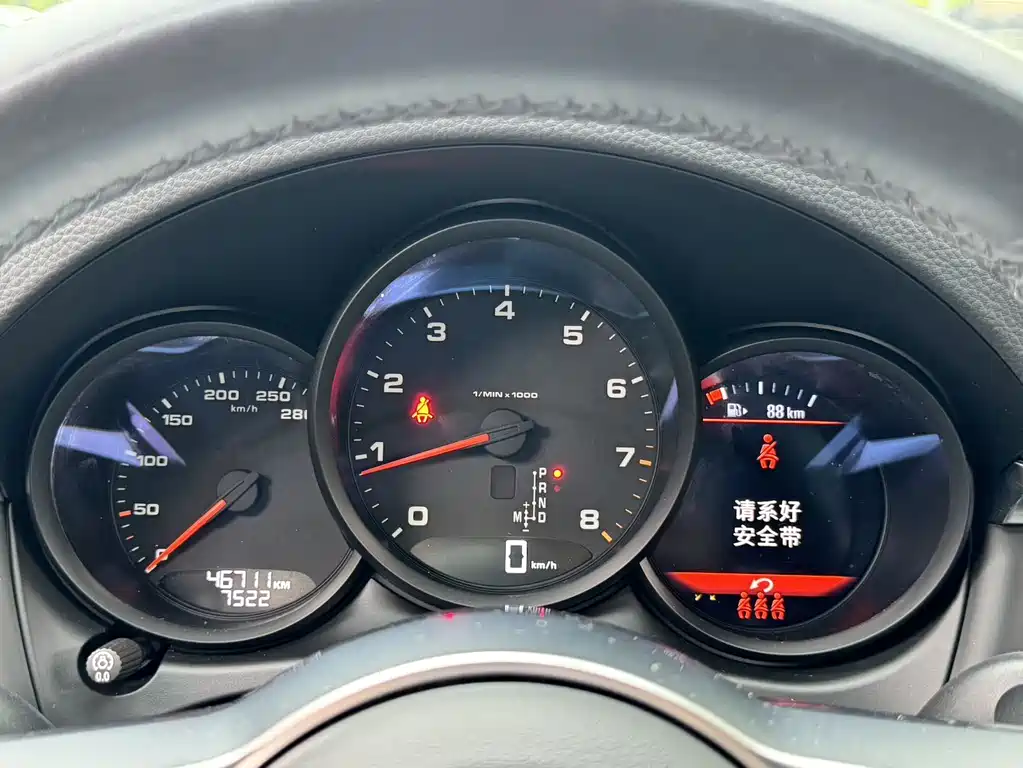Porsche Macan 2020 — фото 19