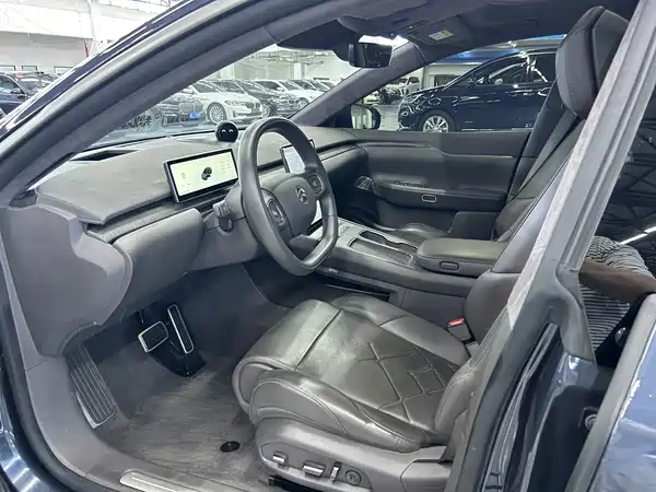 NIO ET7 2023