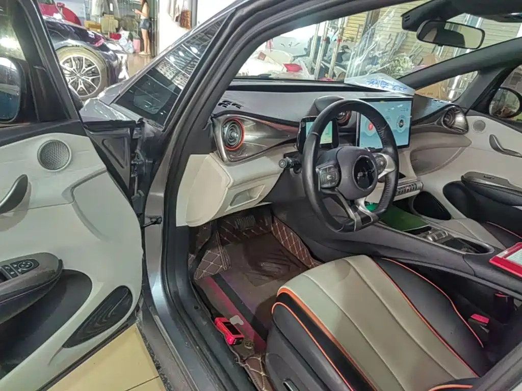 BYD Dolphin 2022 — фото 16