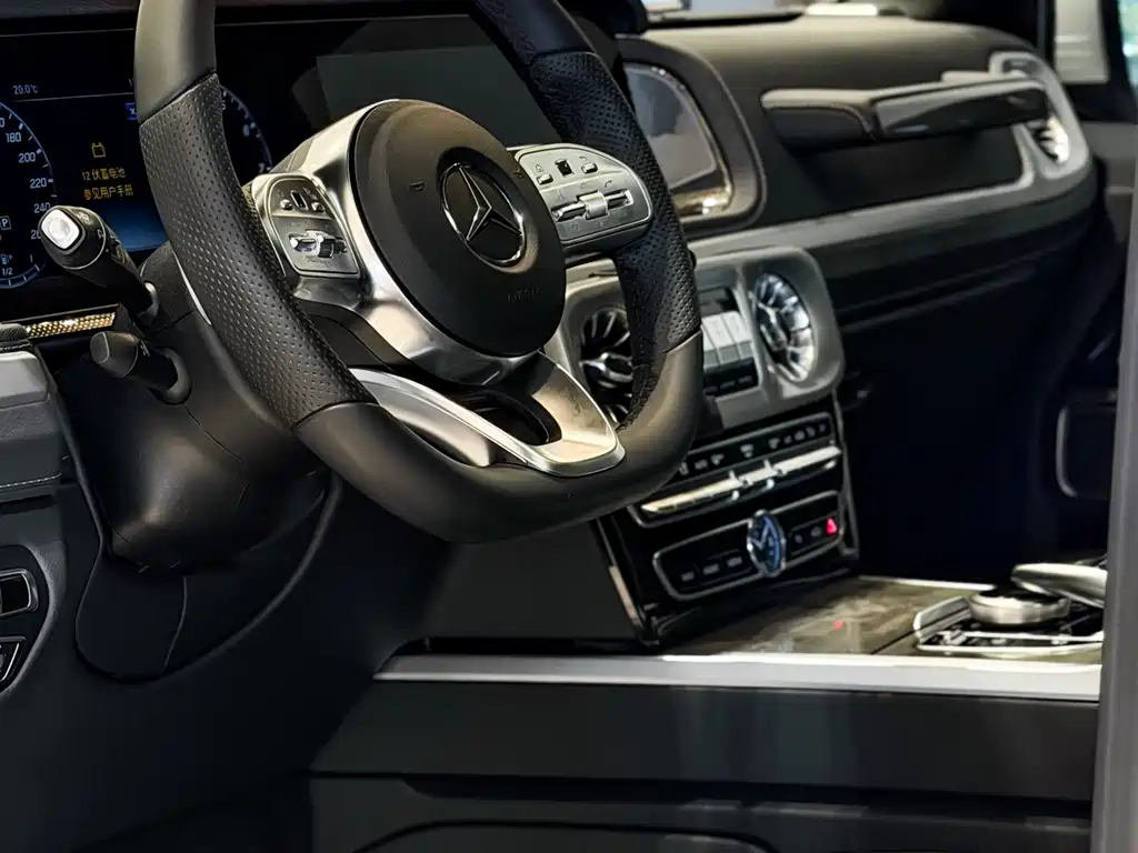 Mercedes-Benz G-Class 2024 — фото 14