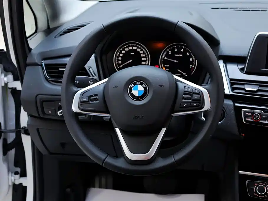 BMW 2 Series Gran Tourer 2019 — фото 23