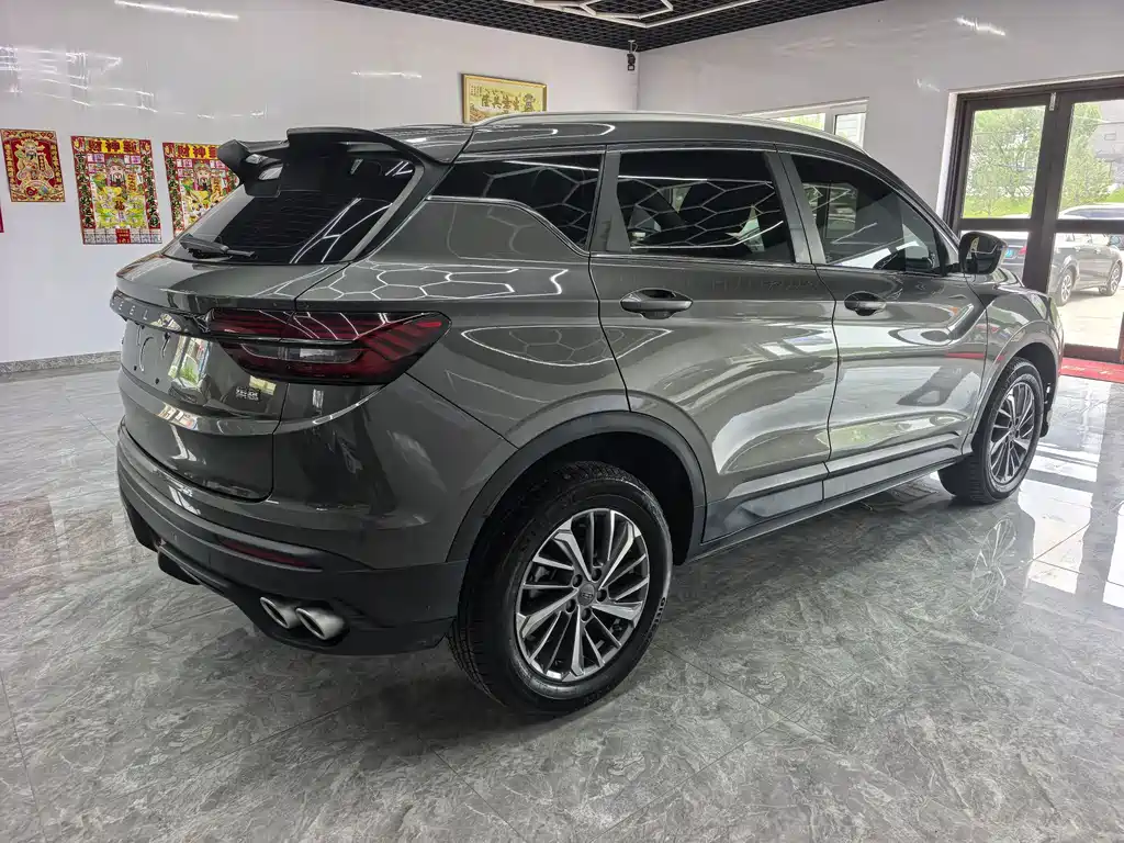 Geely Binyue 2022