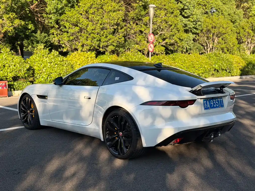 Jaguar F-TYPE 2019 — фото 3