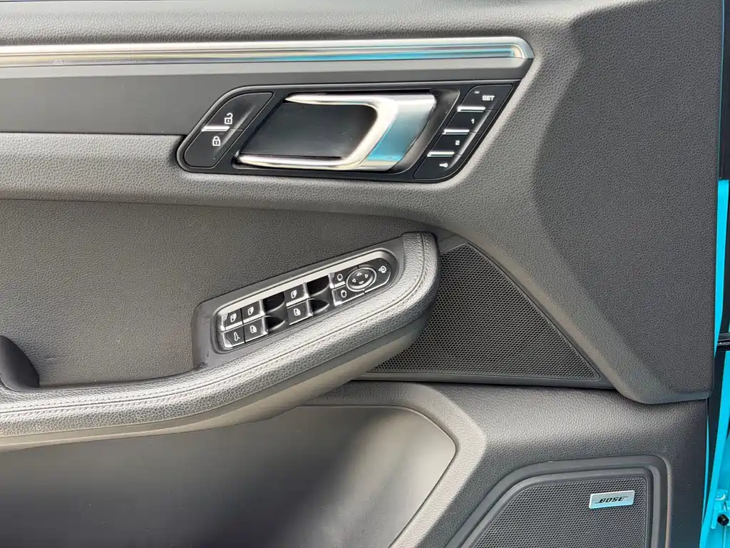 Porsche Macan 2020 — фото 10