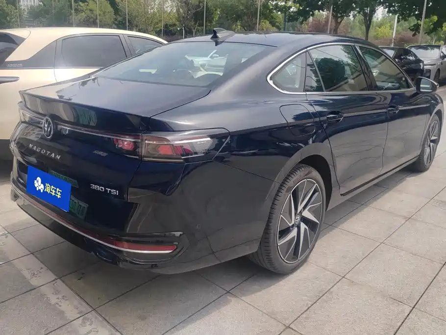 Volkswagen Magotan 2024