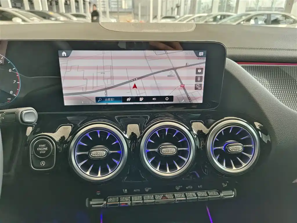 Mercedes-Benz GLA 2021 — фото 12