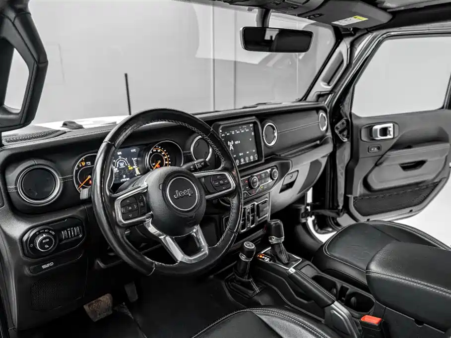Jeep Gladiator 2022 — фото 35