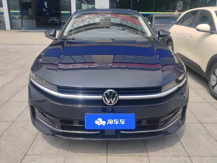 Volkswagen Magotan 2024
