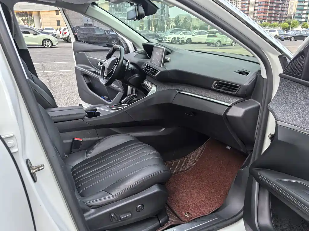 Peugeot 4008 2018 — фото 11