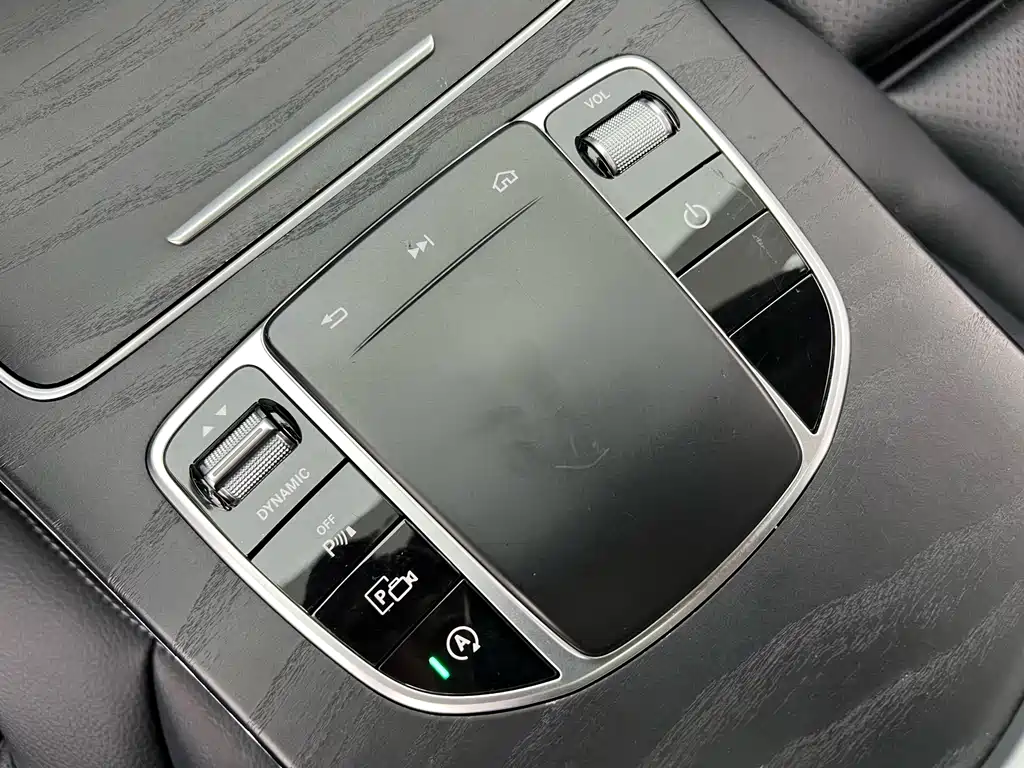 Mercedes-Benz C-Class 2018 — фото 16