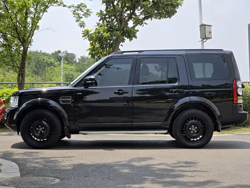 Land Rover Discovery 2016 — фото 2