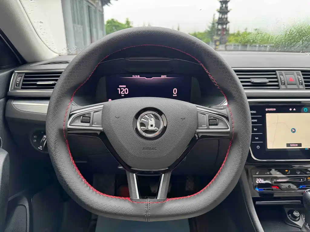 Skoda Speedy 2023 — фото 15