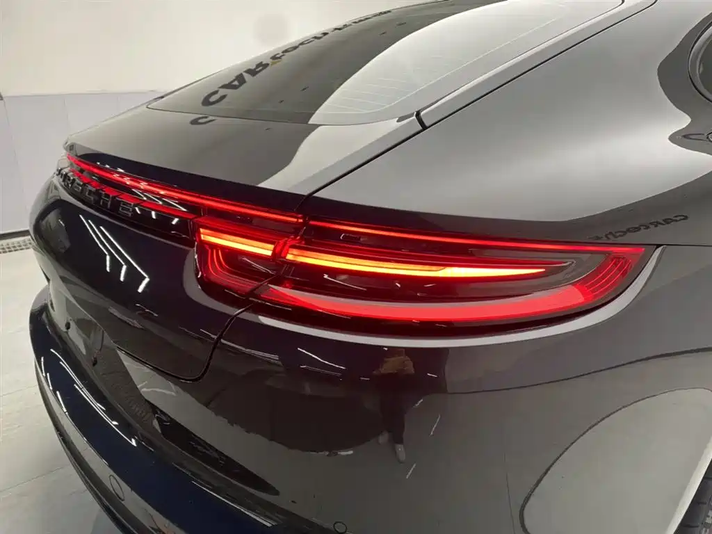 Porsche Panamera 2021 — фото 10
