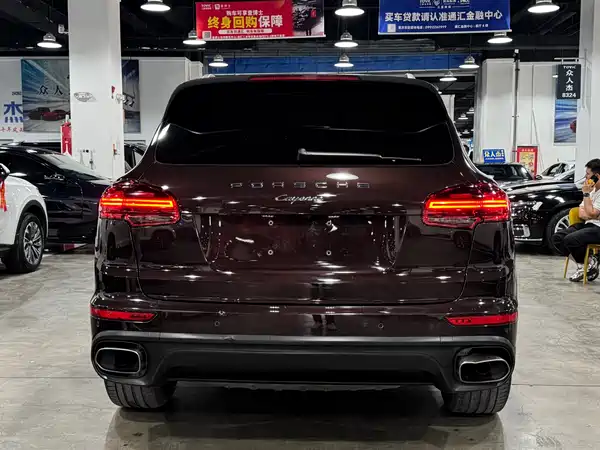 Porsche Cayenne 2016
