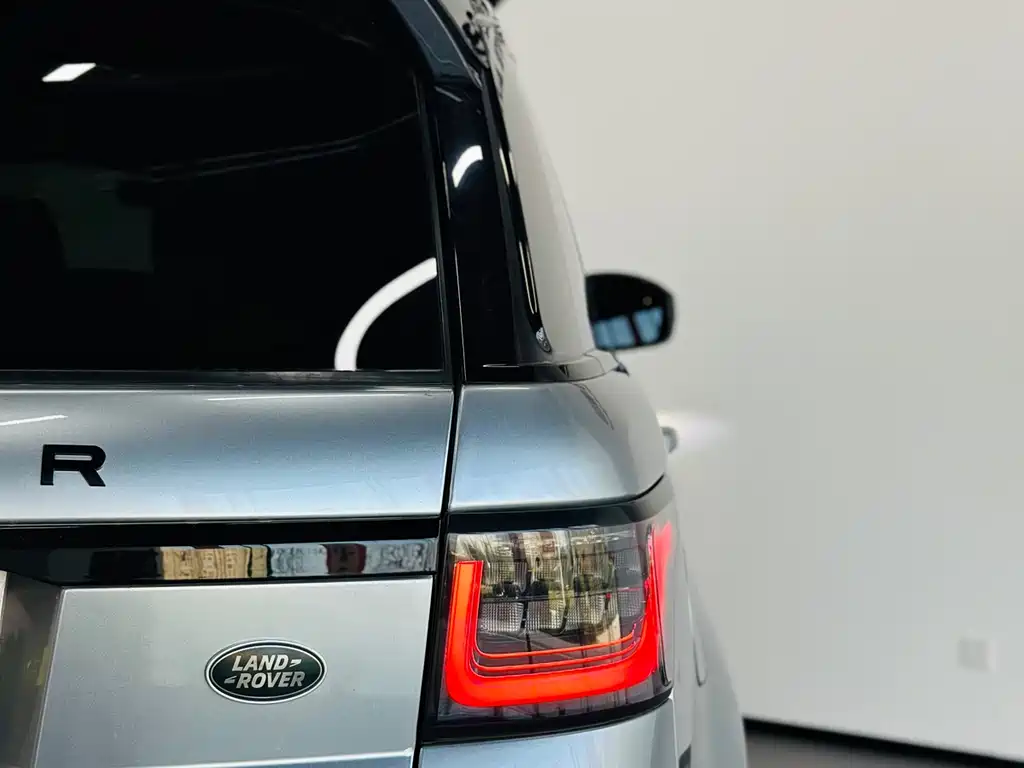 Land Rover Sport PHEV 2017 — фото 25