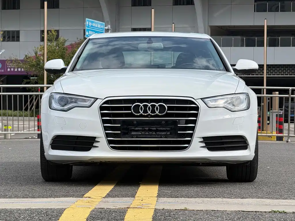 Audi A6L 2014 — фото 2