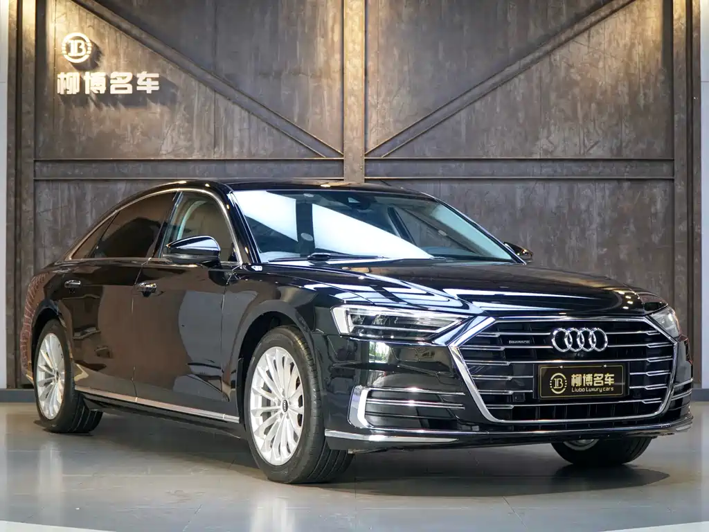 Audi A8 2022 — фото 22