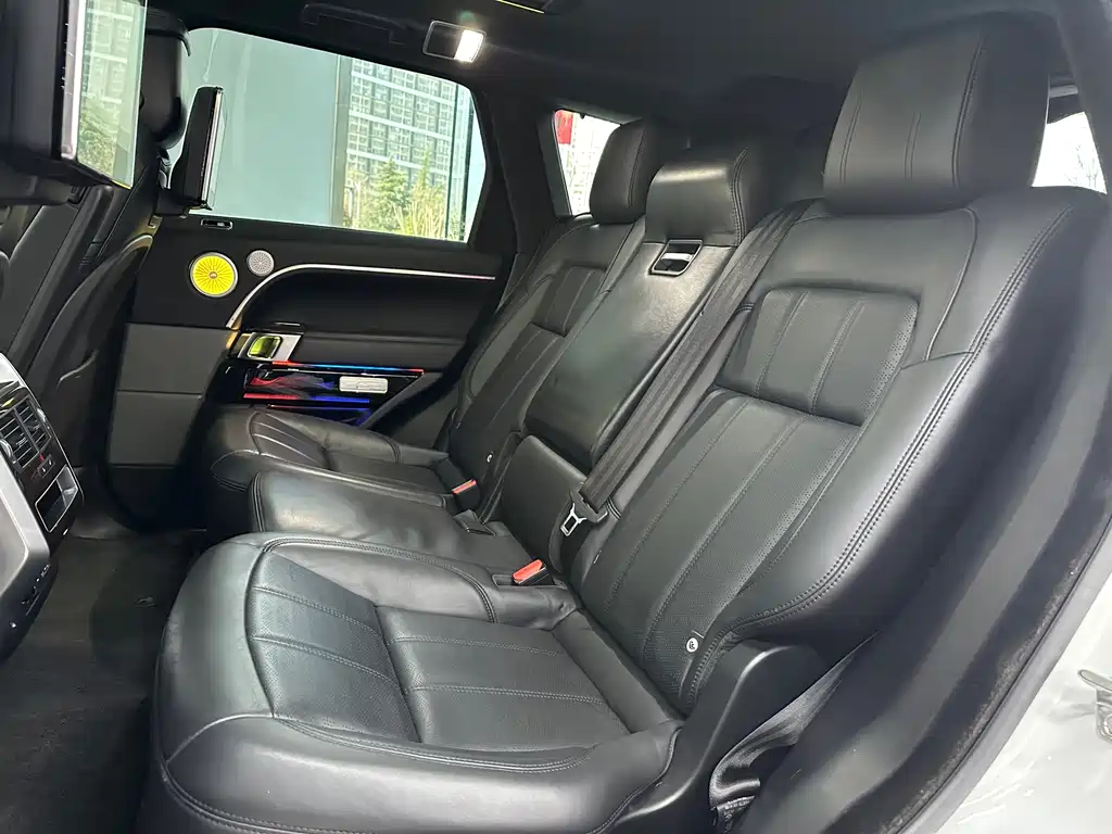 Land Rover Sport PHEV 2017 — фото 24