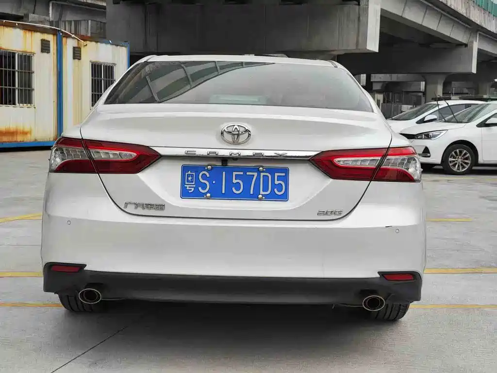 Toyota Camry 2020 — фото 6