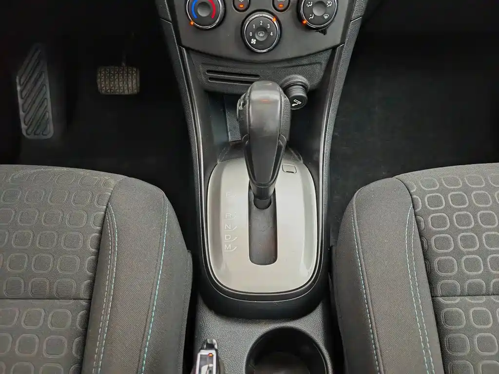 Chevrolet Trax 2016 — фото 13