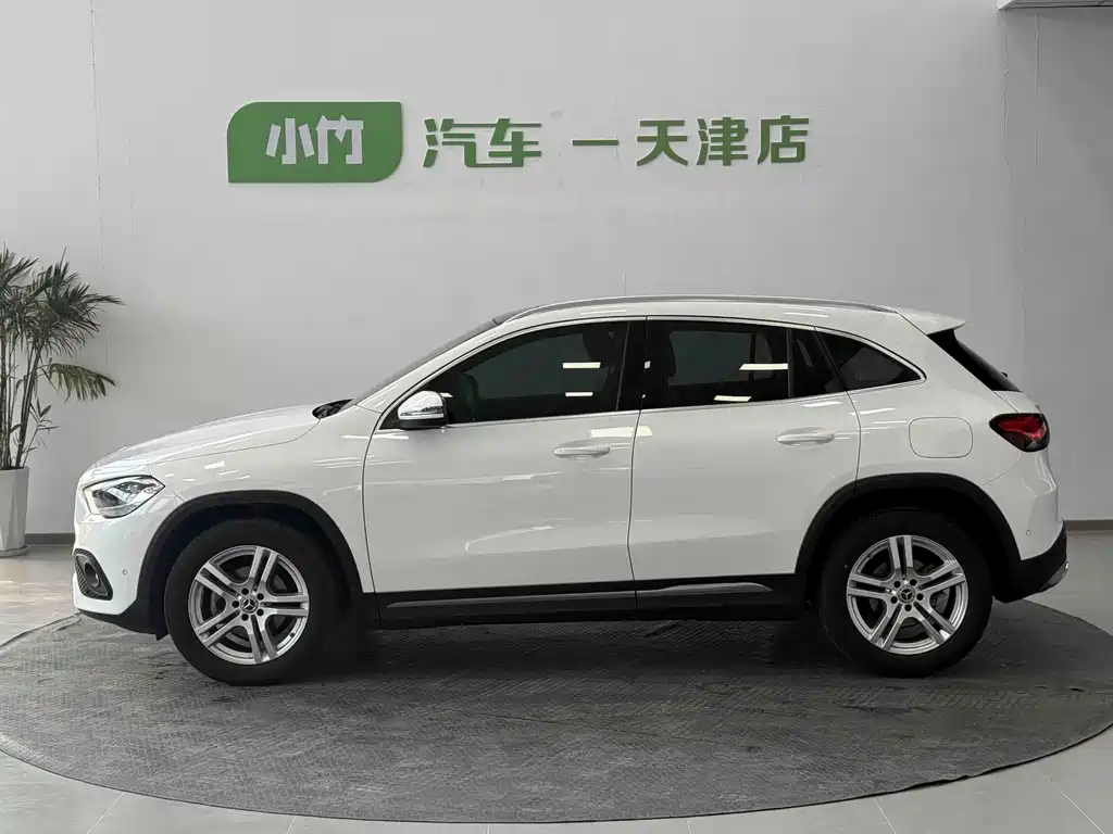 Mercedes-Benz GLA 2022 — фото 2