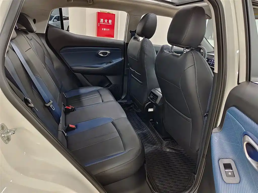 GAC Motor Trumpchi GS3 2025 — фото 11