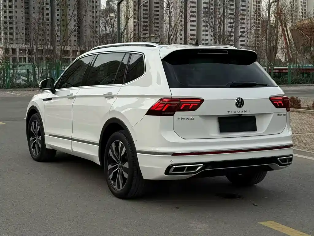 Volkswagen Tiguan L 2021 — фото 6