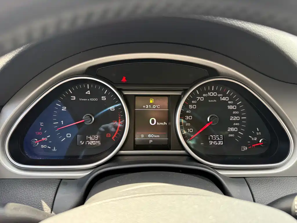 Audi Q7 2015 — фото 11