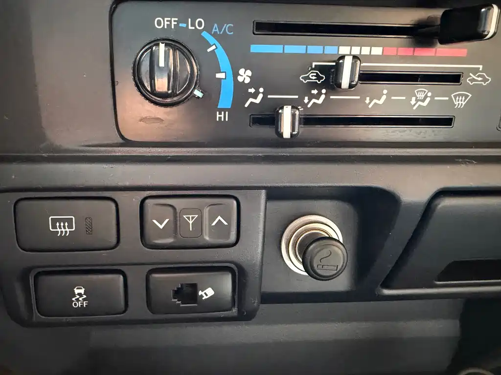 Toyota Land Cruiser 2019 — фото 16