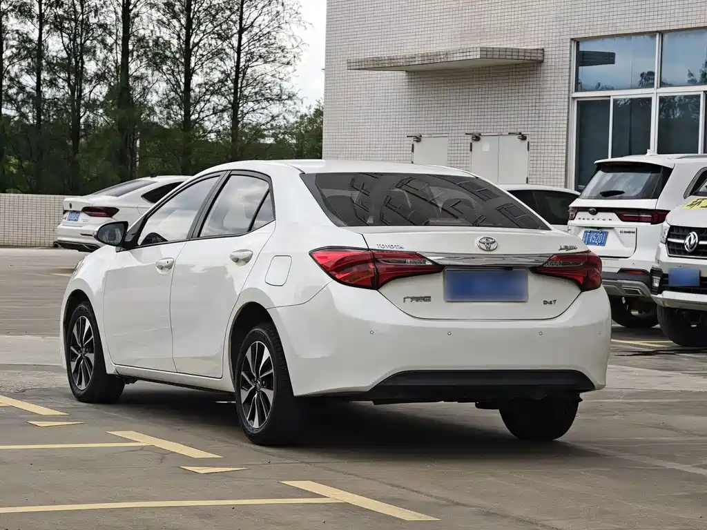 Toyota Levin 2018 — фото 6