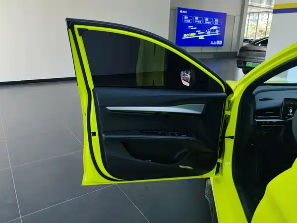 MG MG5 Scorpio 2023