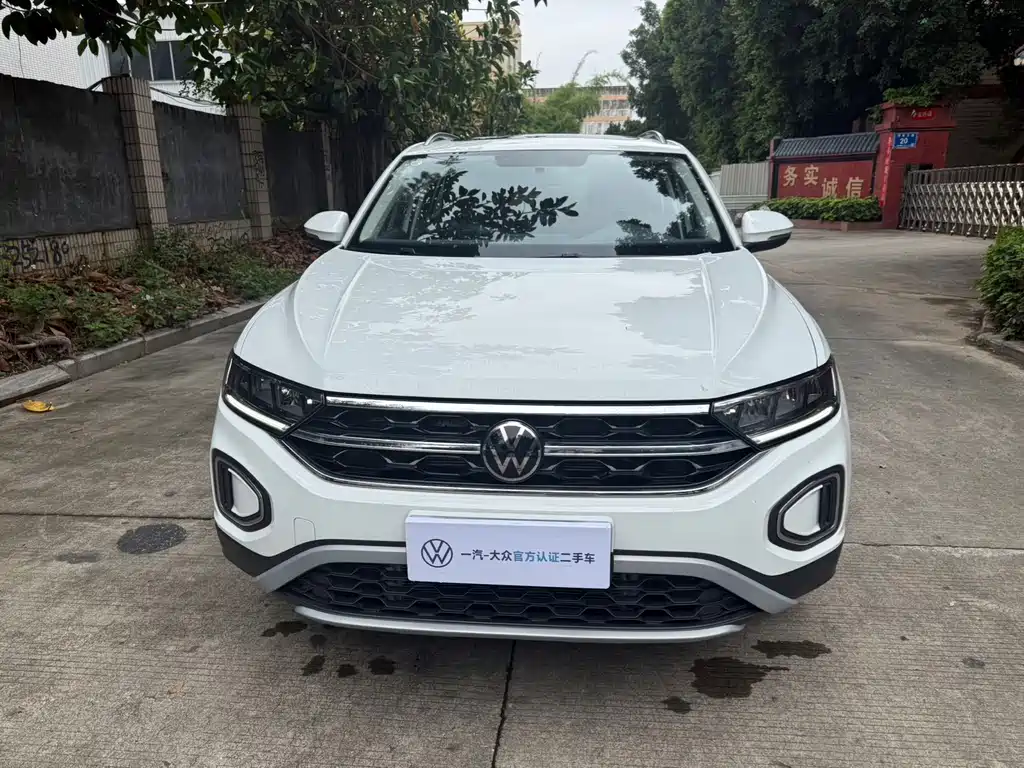 Volkswagen T-Roc 2025