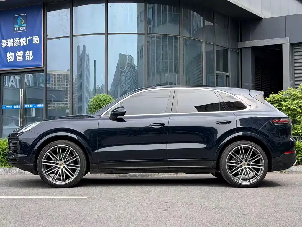 Porsche Cayenne 2020 — фото 6