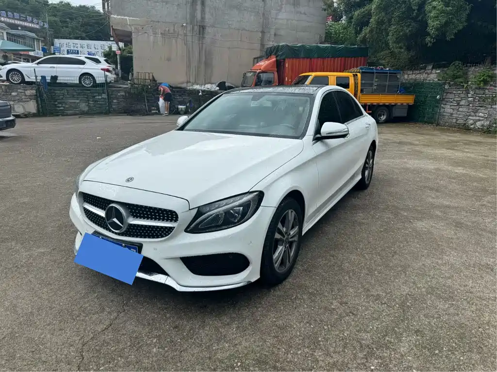 Mercedes-Benz C-Class 2017