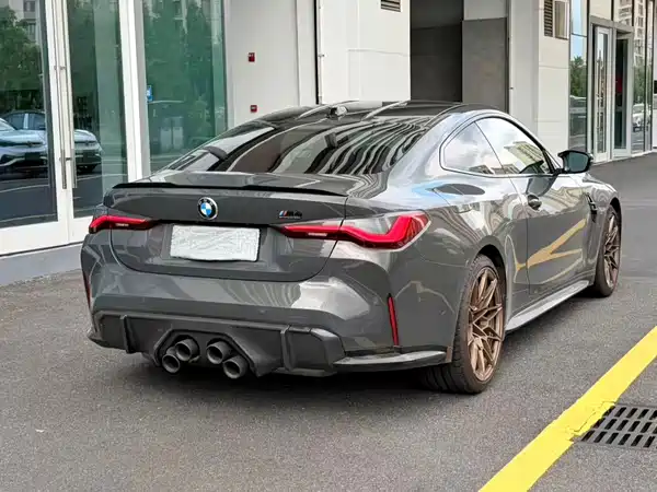 BMW M4 2024