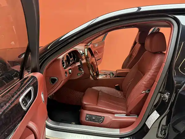 Bentley Flying Spur 2012