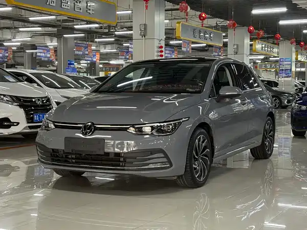 Volkswagen Golf 2023
