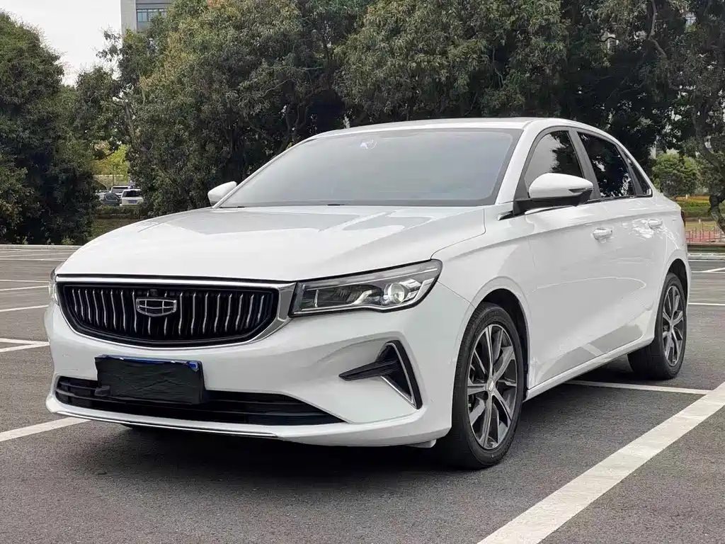 Geely Emgrand 2023