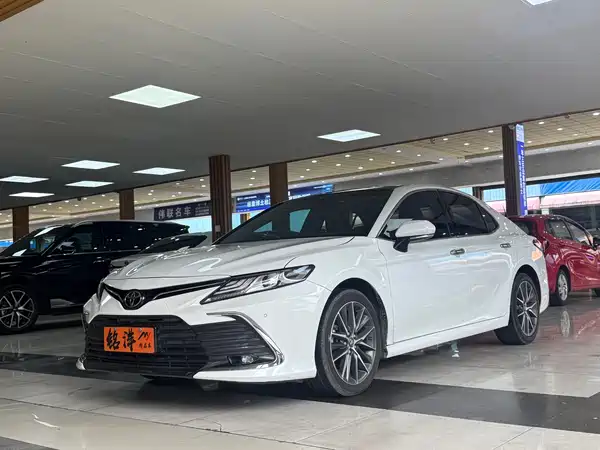 Toyota Camry 2022