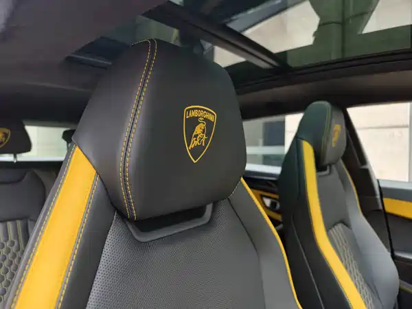 Lamborghini Urus SE 2026