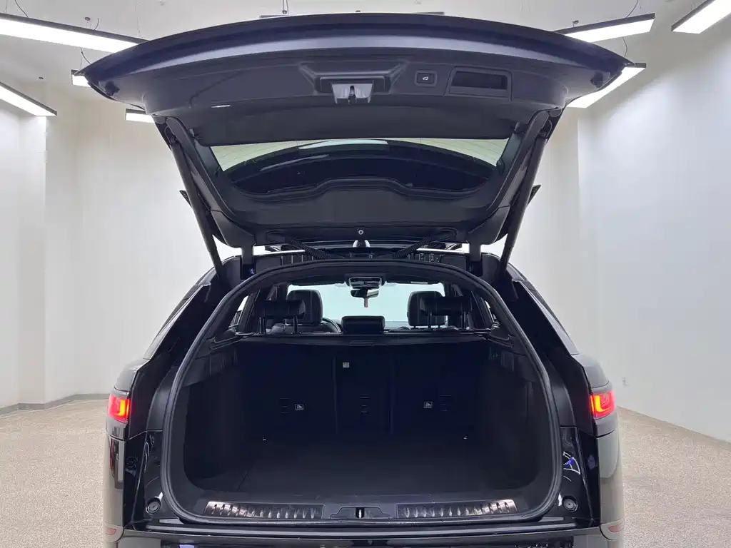 Land Rover Range Rover Velar 2018 — фото 33