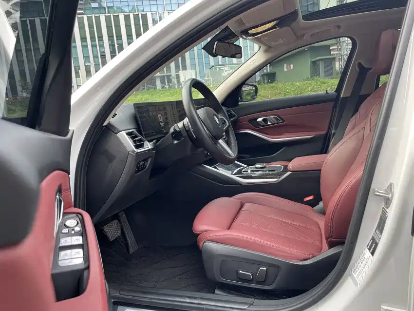 BMW 3 Series 2023
