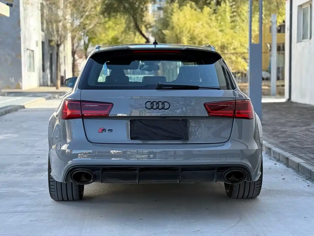 Audi RS 6 2016 — фото 5