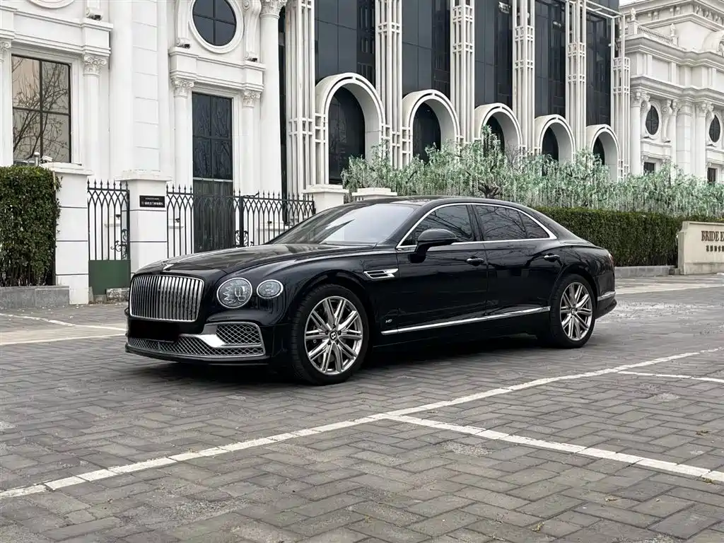 Bentley Flying Spur 2022 — фото 1