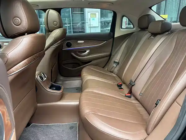 Mercedes-Benz E-Class 2023