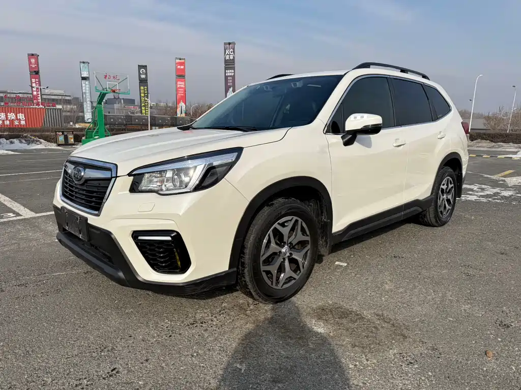 Subaru Forester 2021 — фото 2