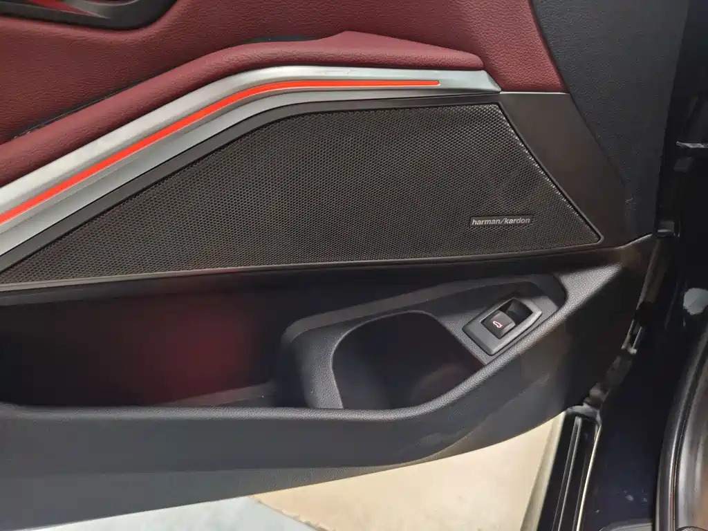 BMW 3 Series 2022 — фото 13