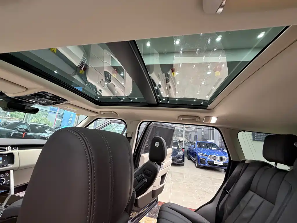 Land Rover Range Rover 2018 — фото 14