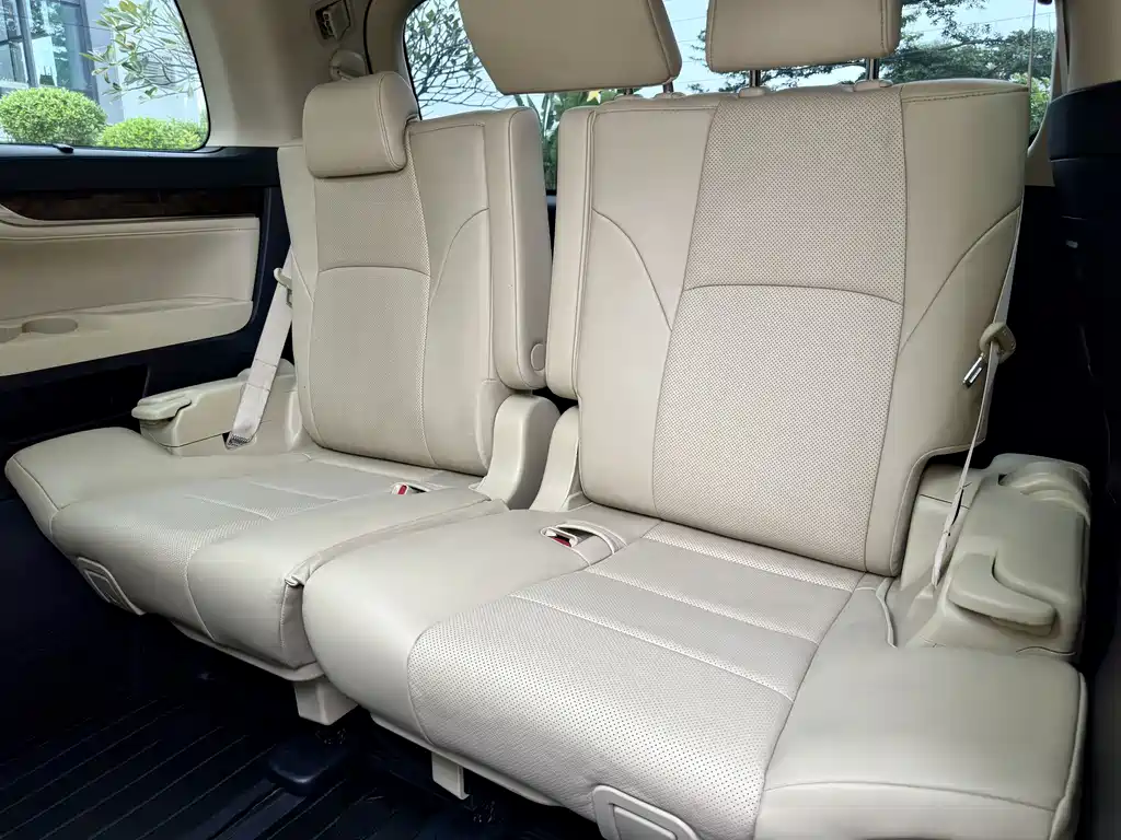 Toyota Alphard 2019 — фото 18